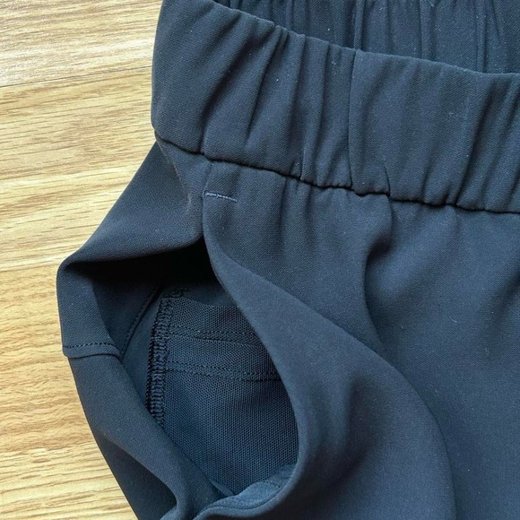 Lululemon black high-waisted wide-leg pants Size 4 - Picture 5 of 8